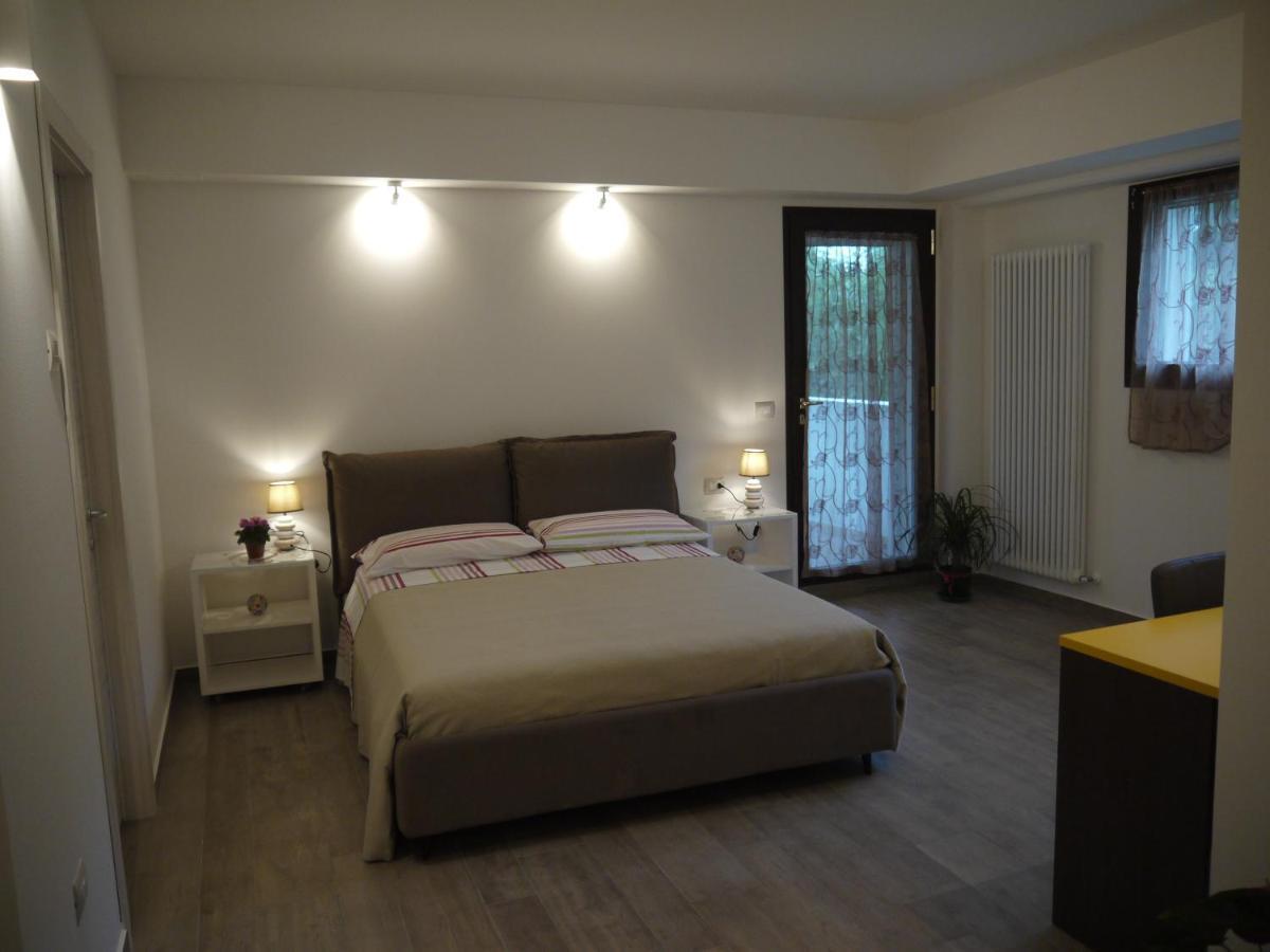 Montefiore Conca"Cara Pace" In Collina Per Famiglie住宿加早餐旅馆 外观 照片