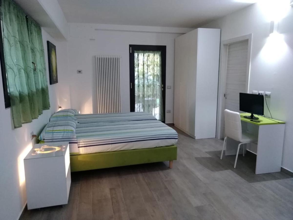 Montefiore Conca"Cara Pace" In Collina Per Famiglie住宿加早餐旅馆 外观 照片