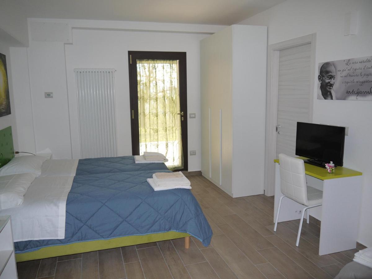 Montefiore Conca"Cara Pace" In Collina Per Famiglie住宿加早餐旅馆 外观 照片