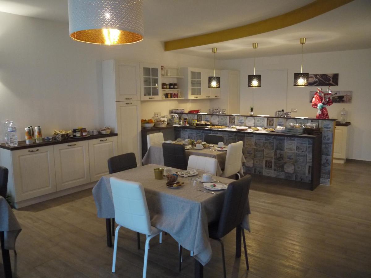 Montefiore Conca"Cara Pace" In Collina Per Famiglie住宿加早餐旅馆 外观 照片