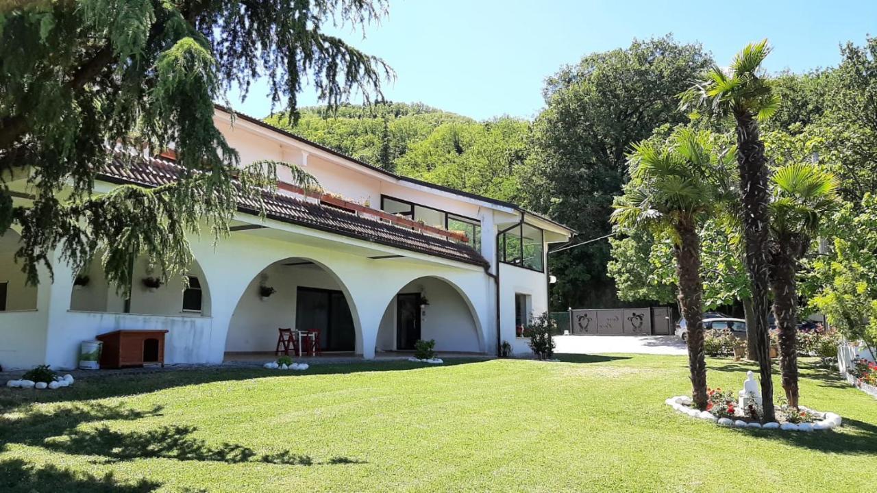Montefiore Conca"Cara Pace" In Collina Per Famiglie住宿加早餐旅馆 外观 照片